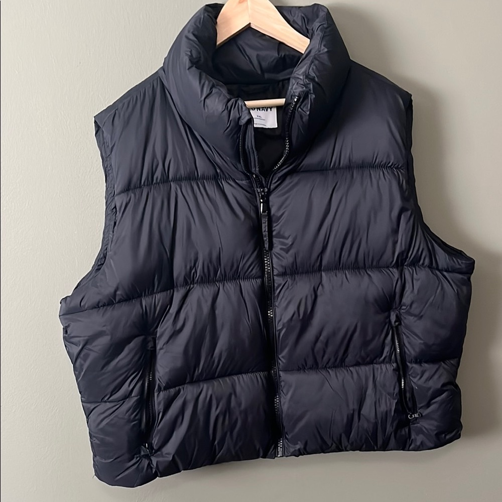 Old Navy Charcoal Puffer Vest